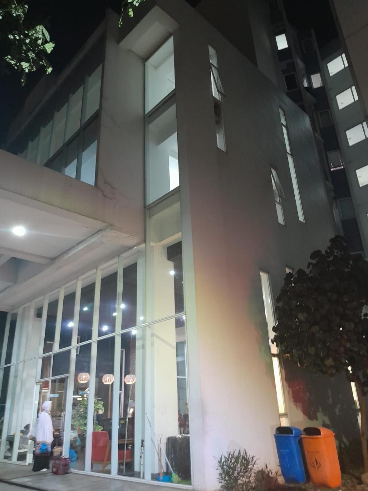 Smart Inn Aeropolis Airport Soekarno Hatta タンゲラン エクステリア 写真